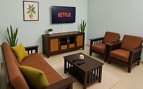 Truelife Comfort Inn - Near Ps4 Veg Restaurant - On Way To Balaji Temple - 2Bhk Ac Apartments - Coffee Tea Milk - Fast Wifi, Kitchen, Dining, Android Tv, Parking - Easy Access To Airport, Railway Station And To All Temples - Top Service With Lots Of